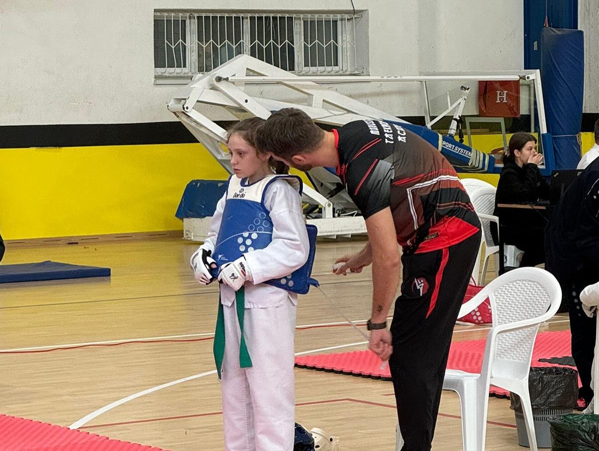 <?php echo e($image->name); ?>