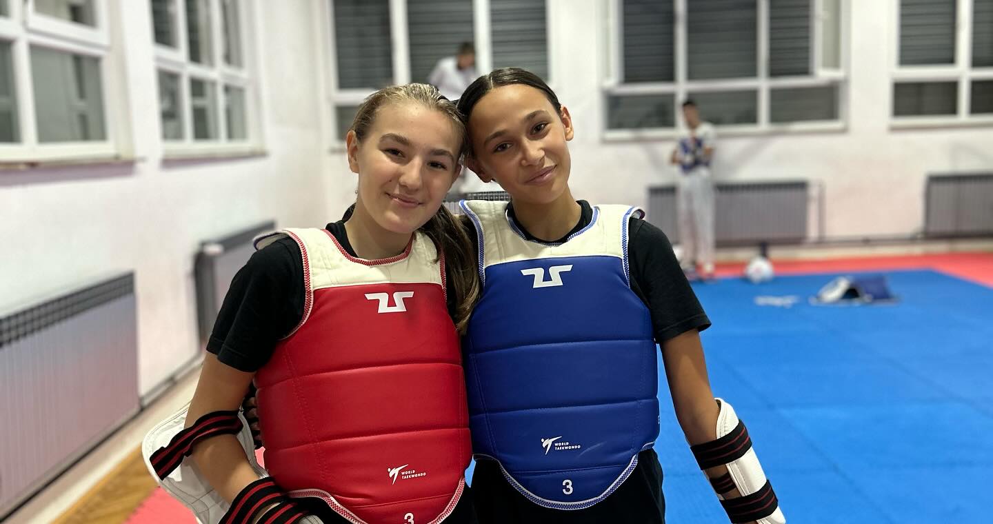 <?php echo e($image->name); ?>