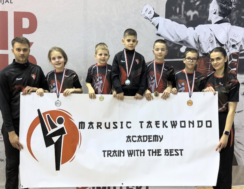 <?php echo e($image->name); ?>