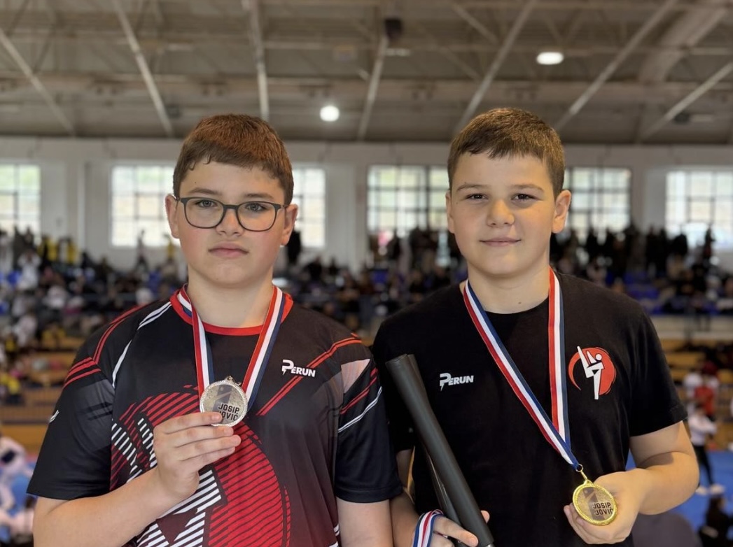 <?php echo e($image->name); ?>