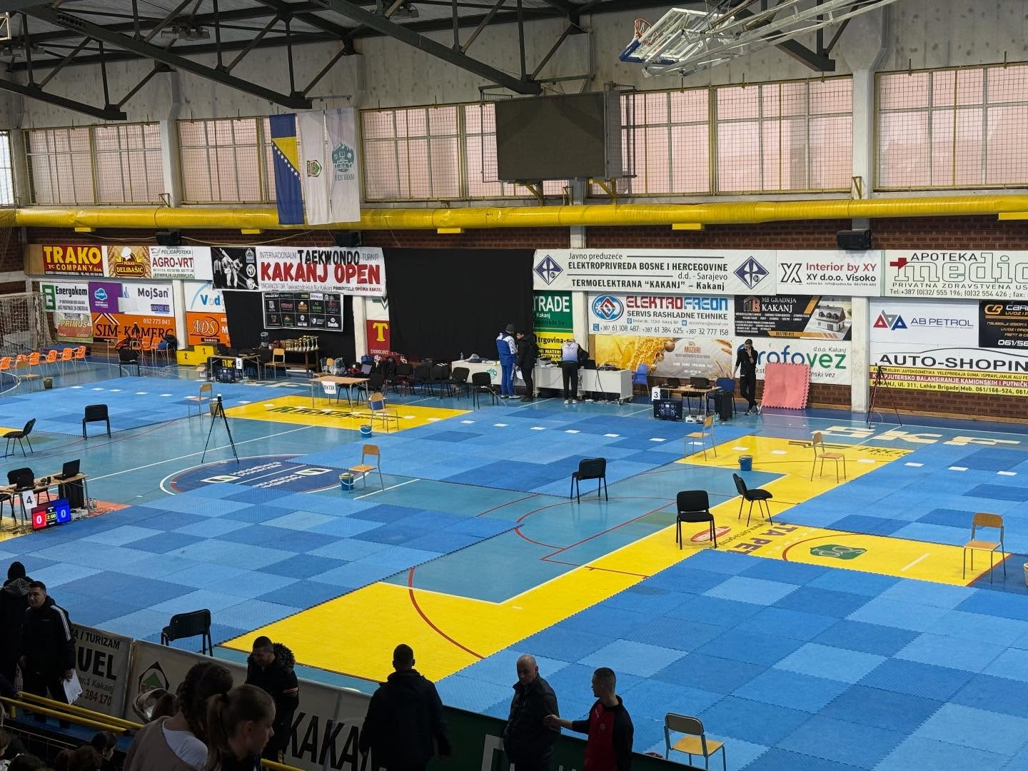 <?php echo e($image->name); ?>